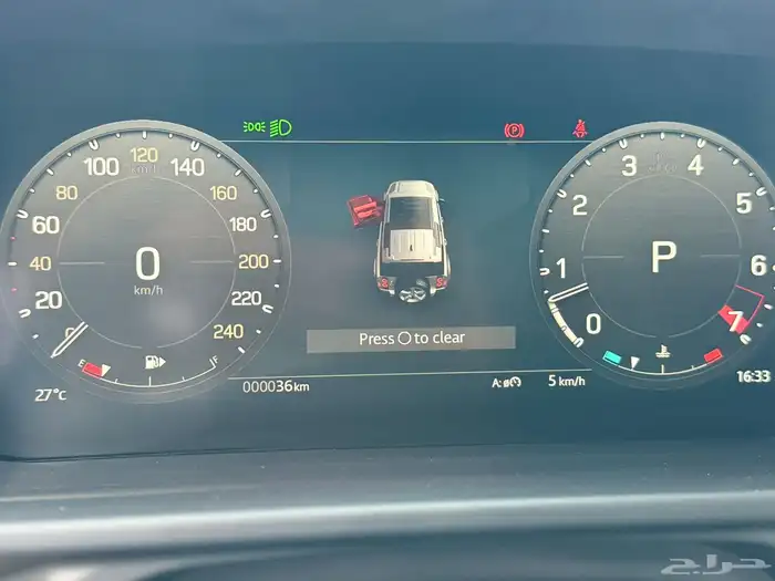 ديفندر HSE الناغي6 سلندر بنزين 2025 اسود اف وايت رمادي جملي 19