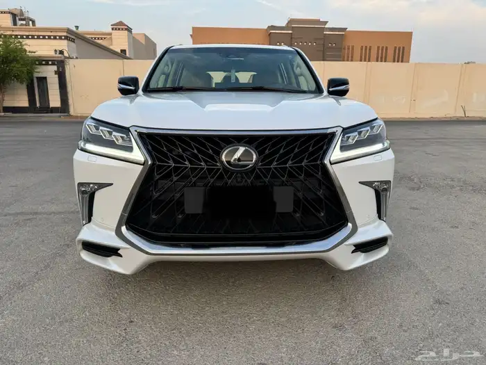 لكزس 2020 LX - نظيف جدا  ممشى قليل 1