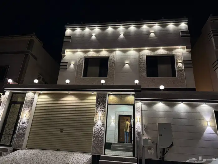 فيلا ثلاث شقق للايجار بالكامل 0