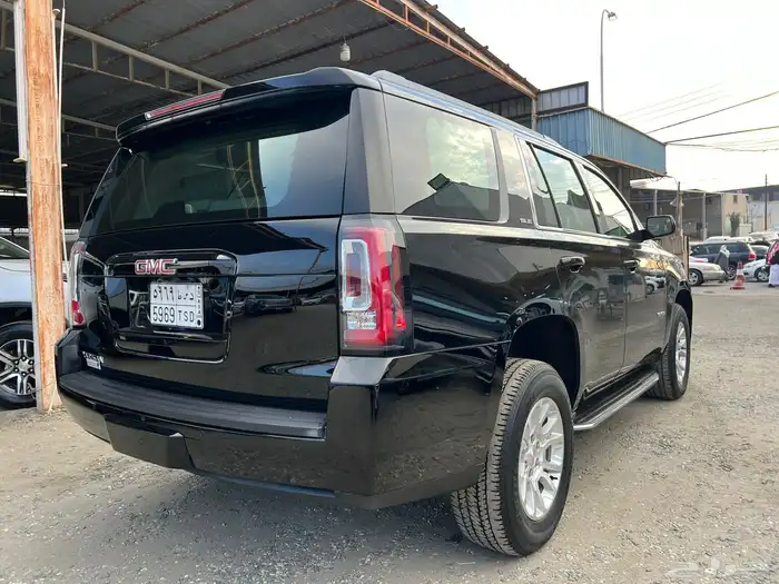 جمس يوكن 2018 بدون دبل لون اسود نظيف 2