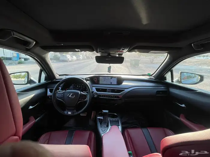 لكزس UX2021 F SPORTS 8
