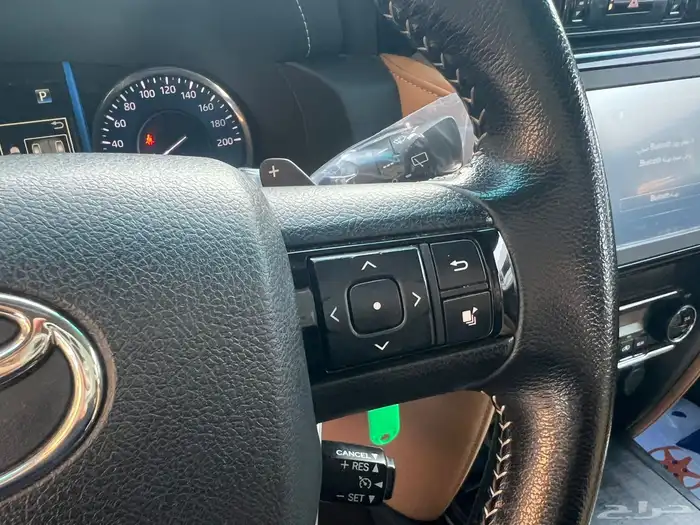 تويوتا فورتشنر 2022 V6 نظيف جدا 18