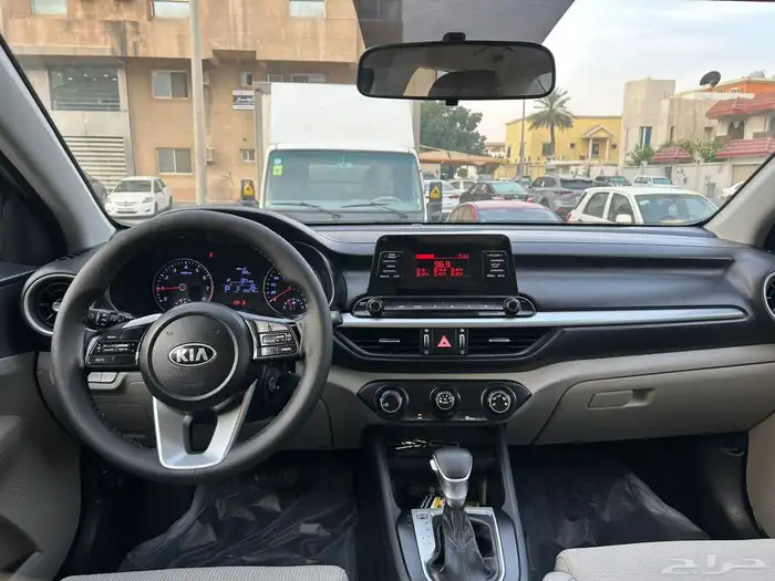 كيا سيراتو 2021 ستاندر 7