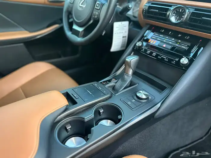 لكزس IS300 2024 شبة جديدة 15