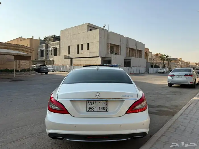 مرسيدس cls 2012 10