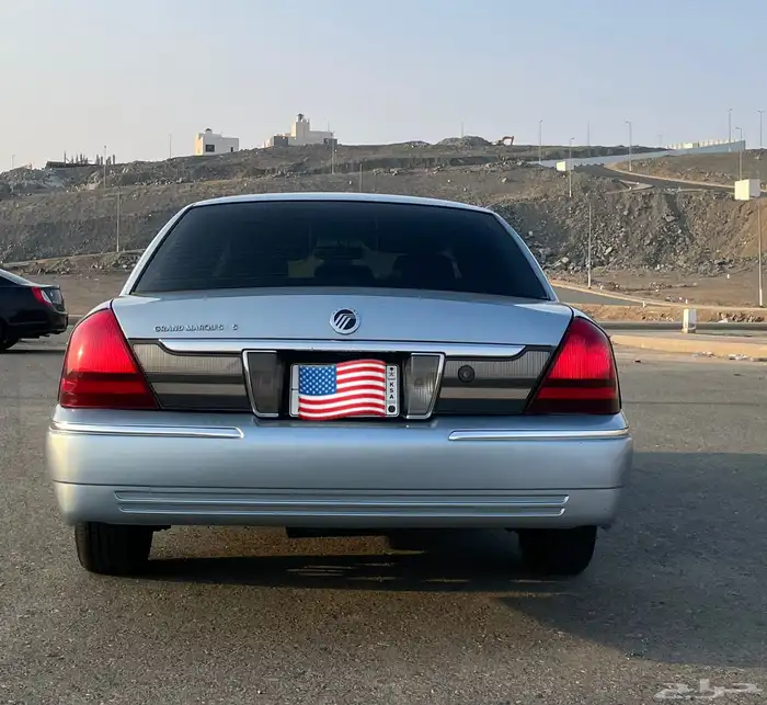 جراند ماركيز 2011 LS للبيع او البدل باكسبدشن فقط 11