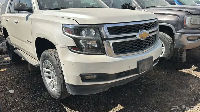 شركة النايفات ( فرع القطع الغيار المستعملة ) تشليح جمس فورد 12