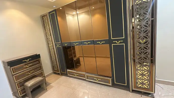 غرفه نوم شبه جديد شريتها في 7الاف سبب البيع النقل علي السوم 0