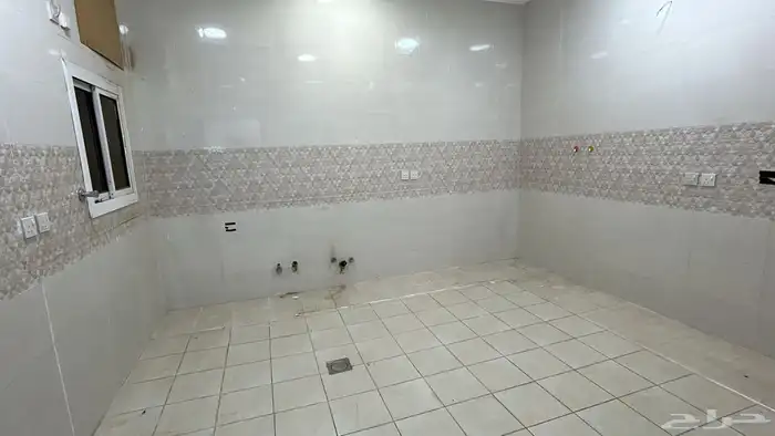 شقه للايجار في حي السلام لعريس 4 غرف 1