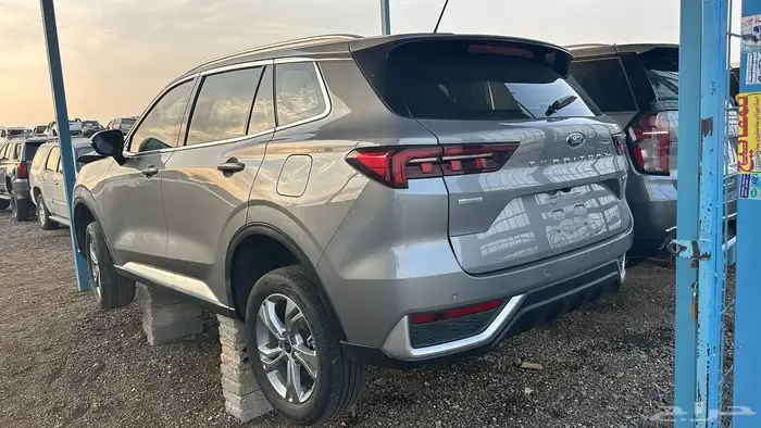 شركة النايفات ( فرع القطع الغيار المستعملة ) تشليح جمس فورد 14