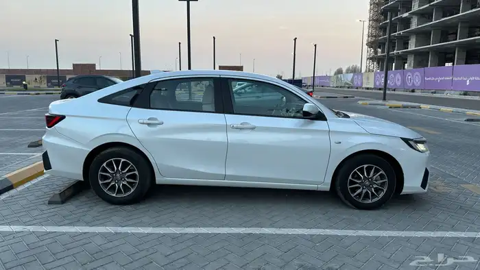 يارس 2023 عبداللطيف جميل فئة ال Y 42