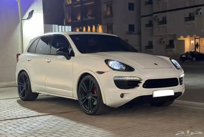 للبيع بورش كايين S 2011 فل كامل 0