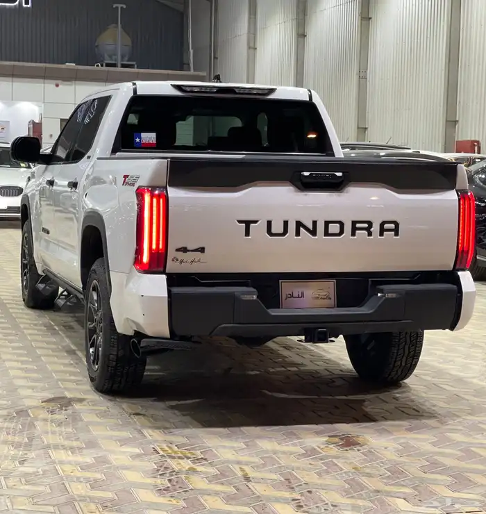 تندرا غمارتين بنزين عداد 17 الف 2023 5