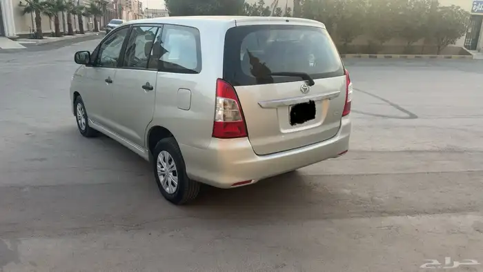 انوفا نظيفة جدا شبه مخزن 2