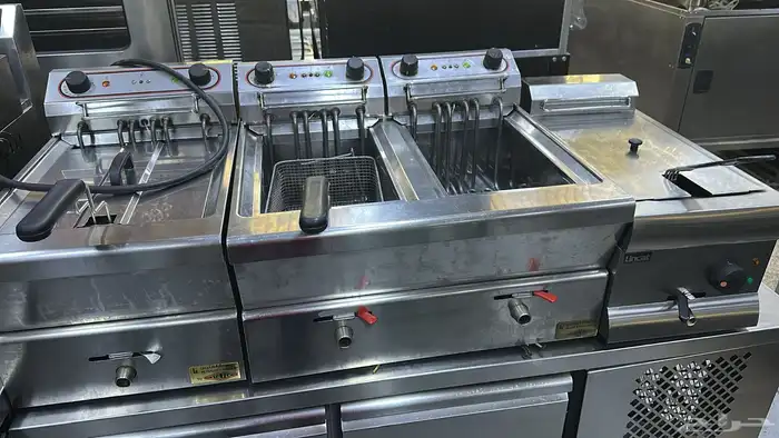 بيع جميع معدات المطاعم والمخابز والكفيهات المستعمله شبه جد 54