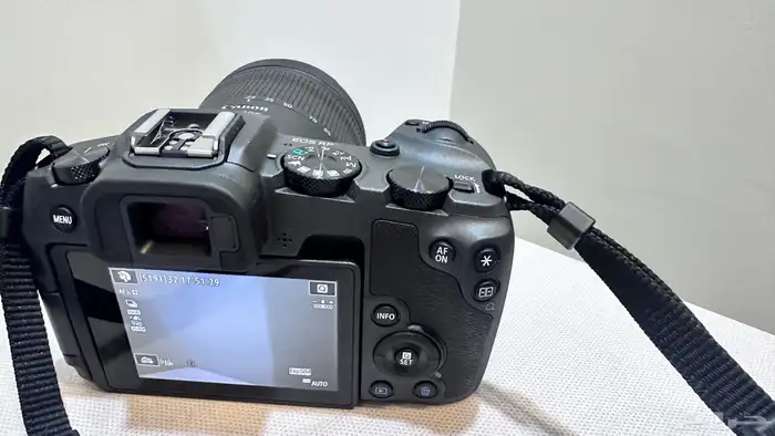 كاميرا canon RP   عدسة 105-24 . حالة ممتازة 1