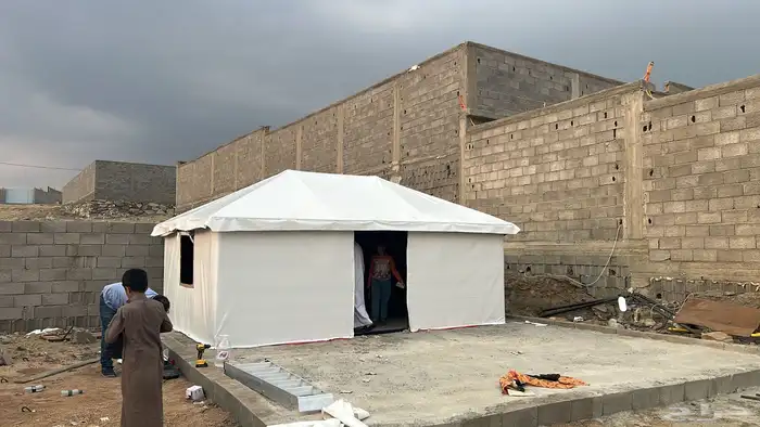 مخيم على هيكل حديد 2