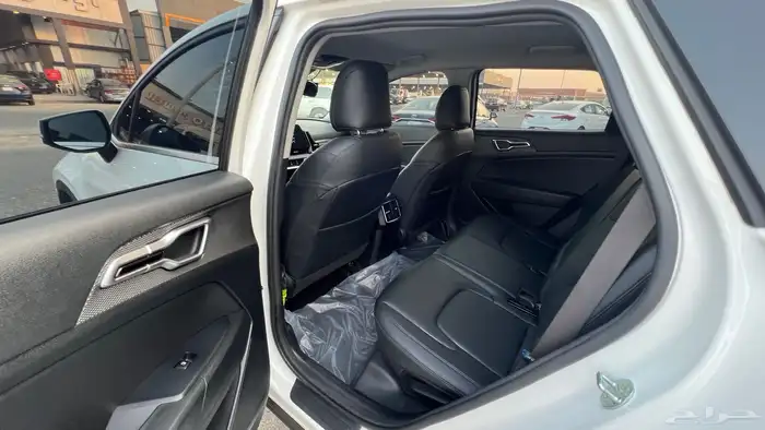 سبورتاج 2022 نص فل 2.0 ديزل تيربو 10