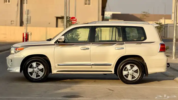 جيب لاند كروزر GX.R موديل 2014 فل الفل فل كامل نضيف 6