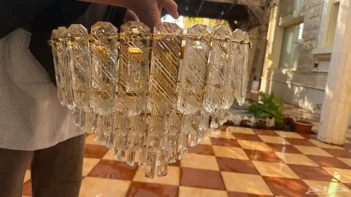 ثريا جديده غير مستعمله بكرتونها 5 ادوار 0