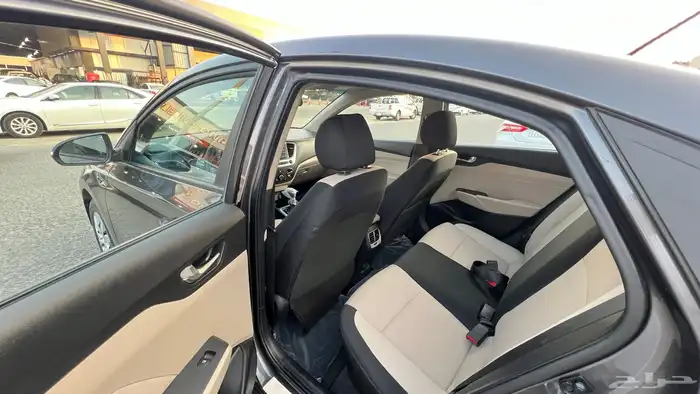 اكسنت 2023 استندر 1.6 بنزين 10