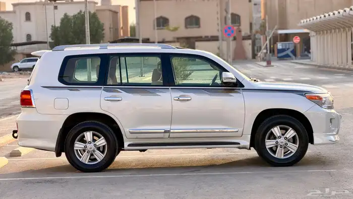 جيب لاند كروزر GX.R موديل 2014 فل الفل فل كامل نضيف 5