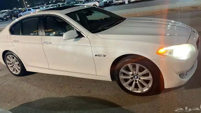 BMW مقاس 520 أربعة سلندر 7