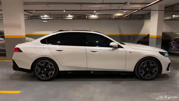 بي ام دبليو 520i M Kit 7