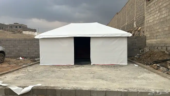 مخيم على هيكل حديد 1