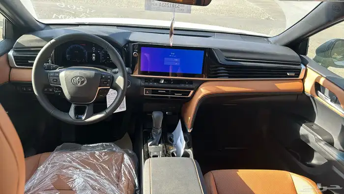 تويوتا كامري 2025 فئة قراندي بنزين فل كامل سعودي بطاقة جمرك 5