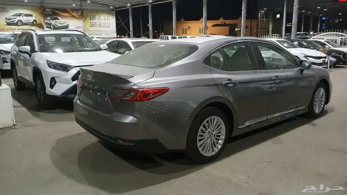 كامري le فتحه بنزين 2025 جديدة 4