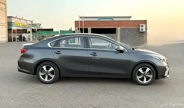 كيا سيراتو 2020 اعلا مواصفات بدون فتحه بحالة الوكاله للبيع 6