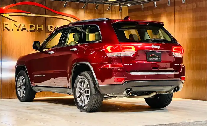 جراند شيروكي 2019 V6 لمتد (( عرض خاص )) 3