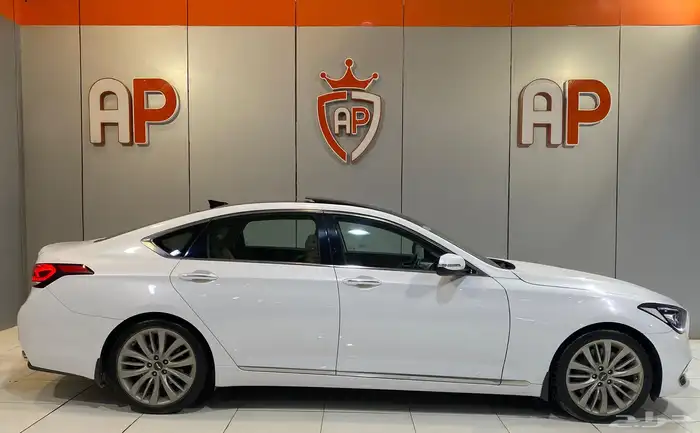 جنسيس ( رويال ) 2017 أعلى فئة العداد 99 الف فقط 3