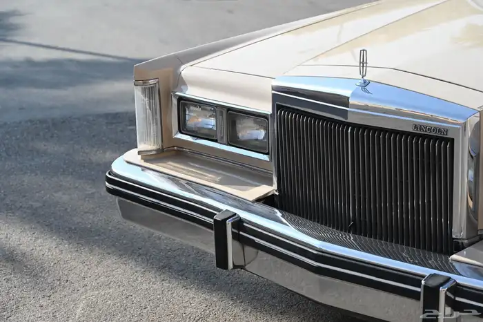 لينكون تاون كار 1981 مخزن 5