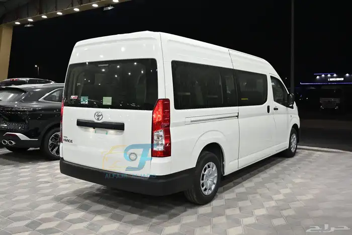 تويوتا باص هايس 13 راكب 2025 3
