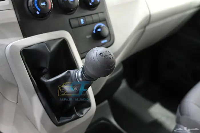 تويوتا باص هايس 13 راكب 2025 6