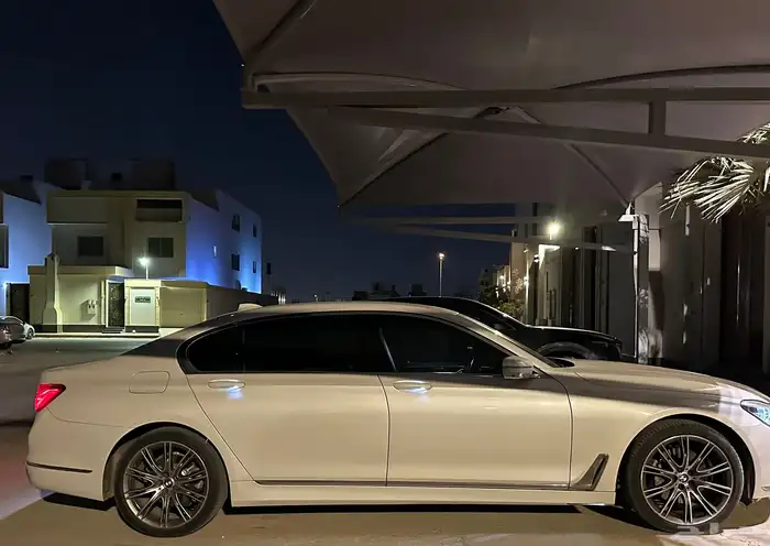 BMW 730 2019 3