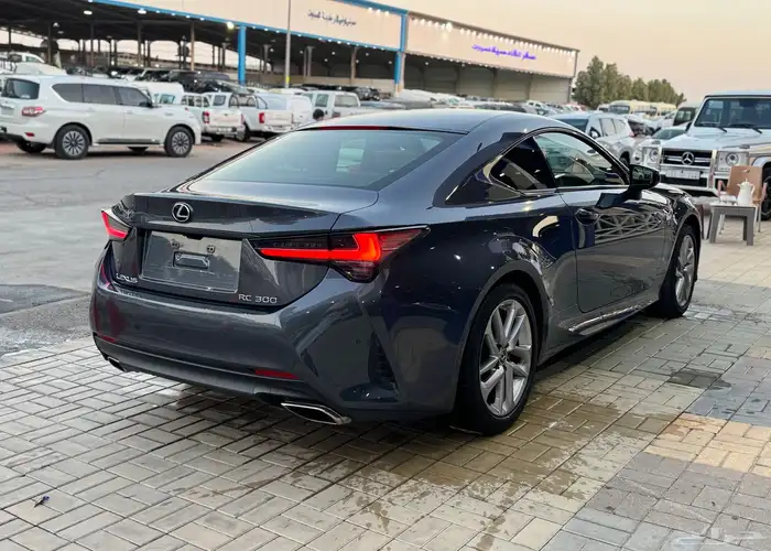 لكزس RC300 2022 بحالة الوكالة 2