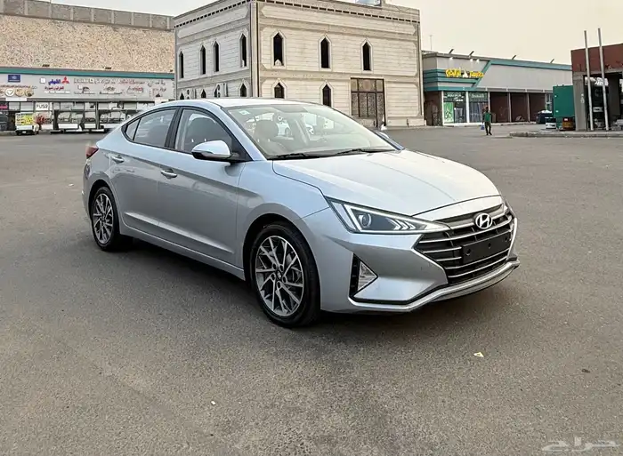 هونداي النترا 2020 ( بنزين ) شبه جديدة للبيع 2