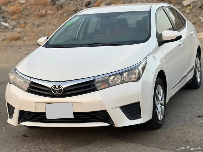 للبيع تويوتا كورلا موديل 2016 1