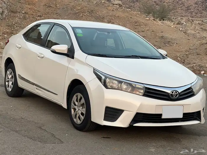 للبيع تويوتا كورلا موديل 2016 2