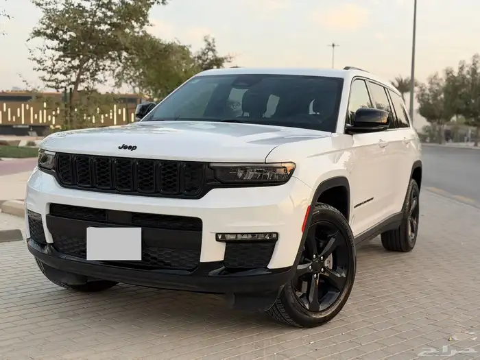 جراند شيروكي بلاك اديشن 2023 Altitude 2