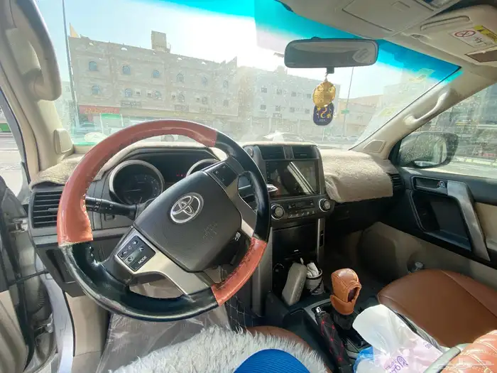 للبيع سيارة برادو 2013 8