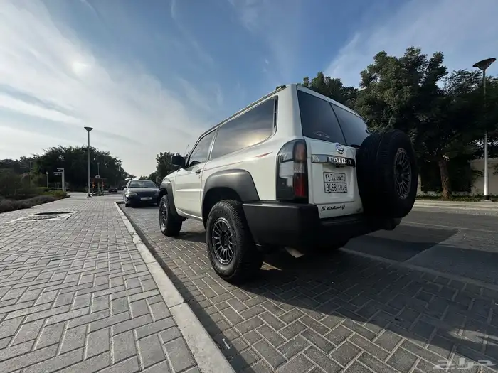 للبيع باترول فتك باب واحد 2015 4