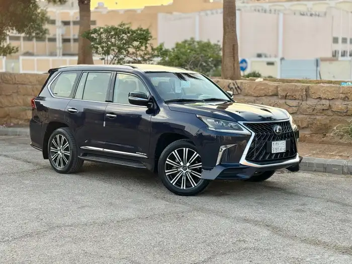 للبيع جيب لكزس 2016 ((DD))(بريمي) ((نظيف جدا )) 25