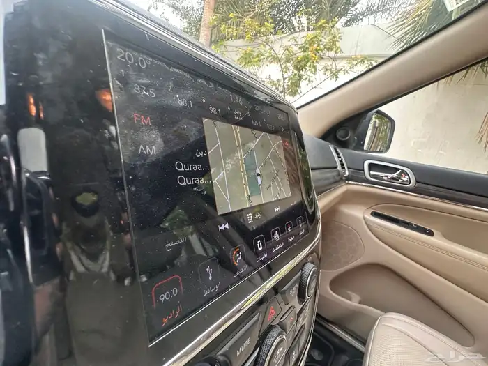 جيب جراند شيروكي 2019 ليمتيد نضيف للمستخدمV6دبل 34