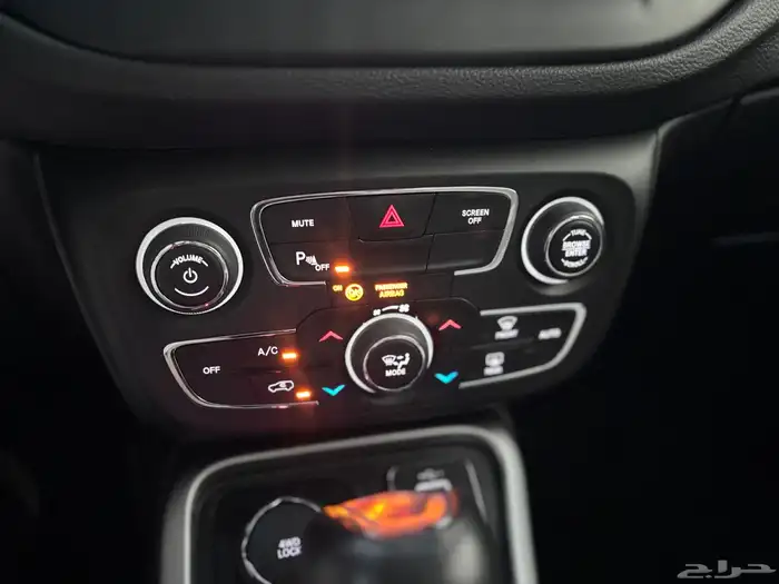 جيب jeep كومباس 2020 عداد 10 الف 41