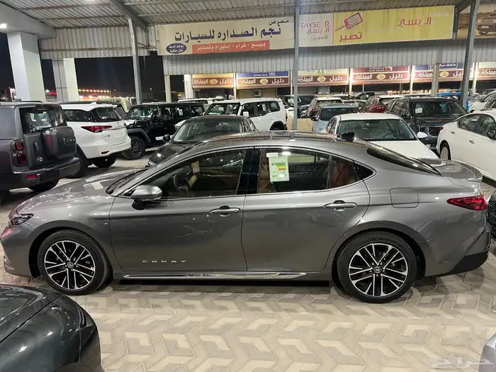 تويوتا كامري قراندي ( الساير) 2025 4