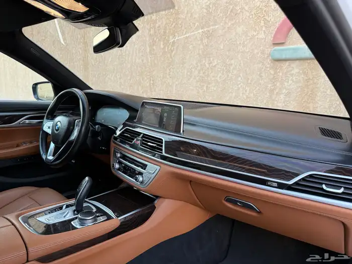 بي ان دبليو 2020 Li730 فل 46